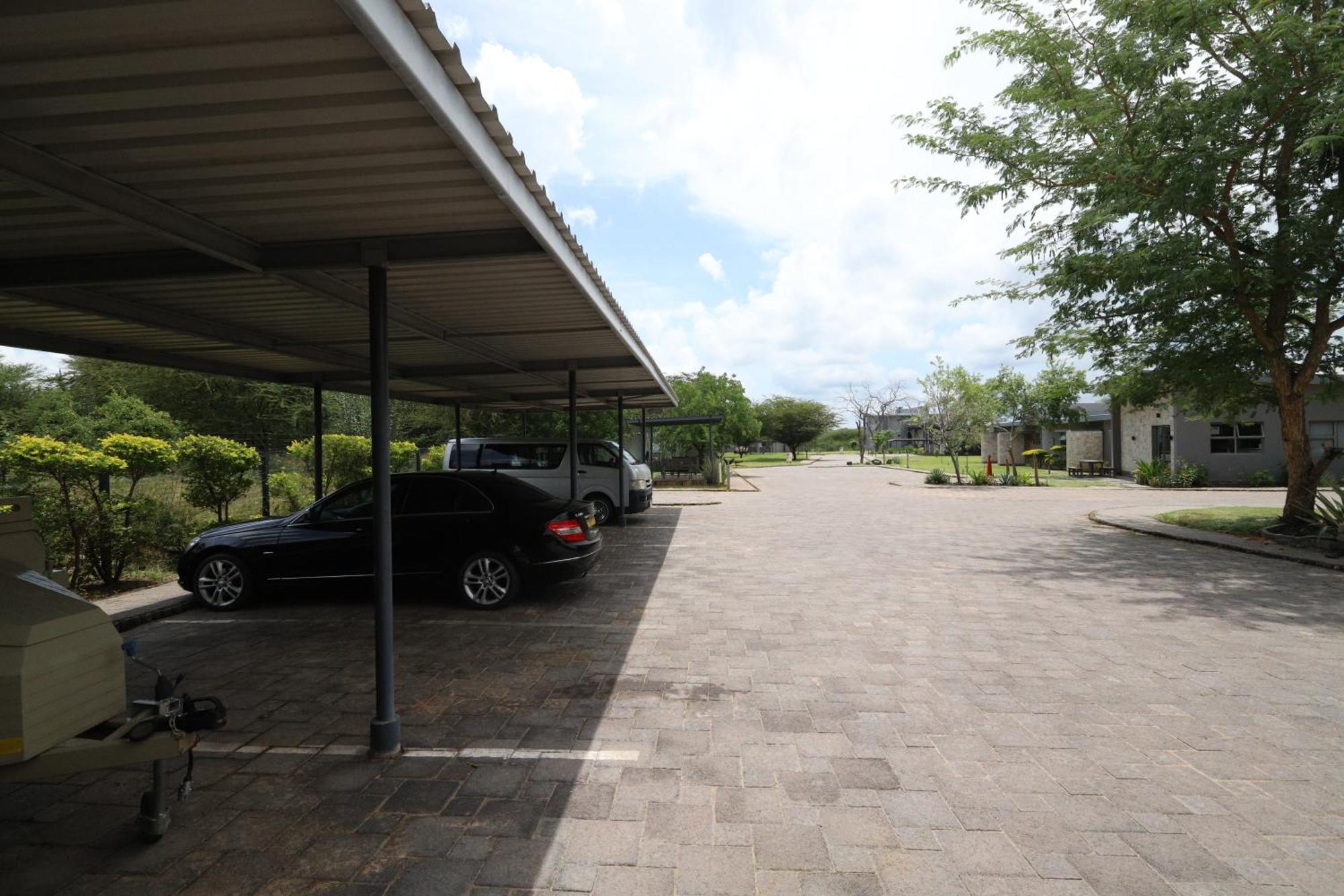 Sandpiper Villas Chobe Kasane Exterior photo